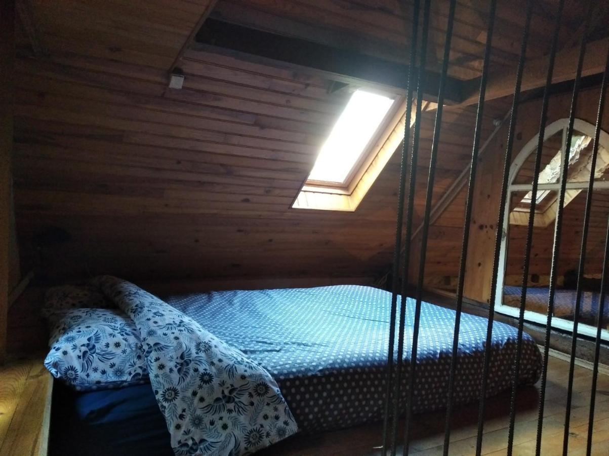 Grange Renovee En Pleine Nature Valady Экстерьер фото